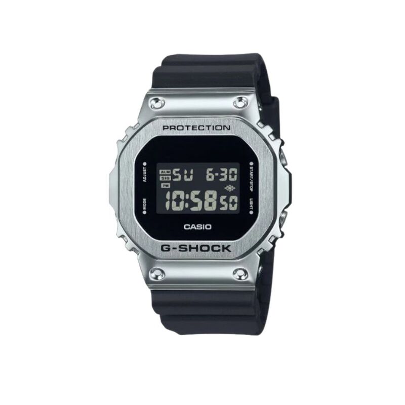 【ラッピング可】【即日発送】【新品】CASIO カシオ 腕時計 5600 シリーズ G-SHOCK GM-5600U-1JF ブラック シルバー